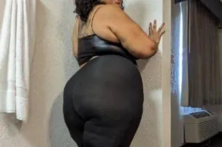 //out PHAT BBW WIT A PHAT PUZZI💋🫦 DA real MS juicae red berry Tatted - Image 11